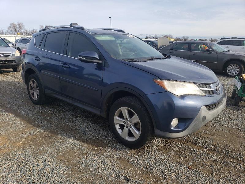 Photo 4 from auction – 2013 TOYOTA RAV4 XLE with VIN JTMWFREV4DD022017