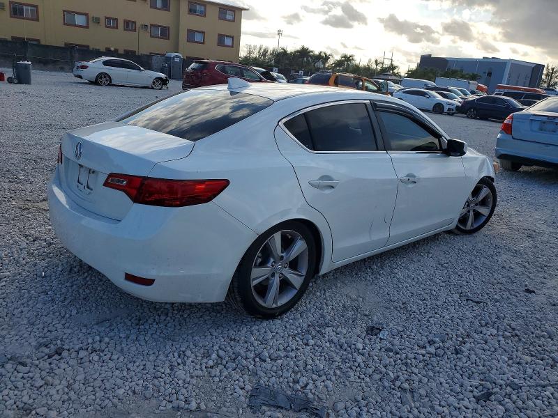 Photo 3 from auction – 2014 ACURA ILX with VIN 19VDE1F31EE011302