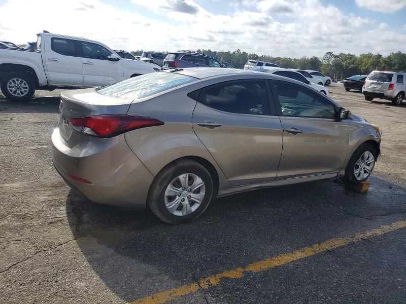 Photo 3 from auction – 2016 HYUNDAI ELANTRA SE with VIN 5NPDH4AE3GH754065