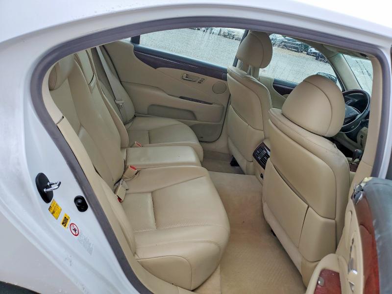 Photo 10 from auction – 2007 LEXUS LS 460L with VIN JTHGL46F275013417