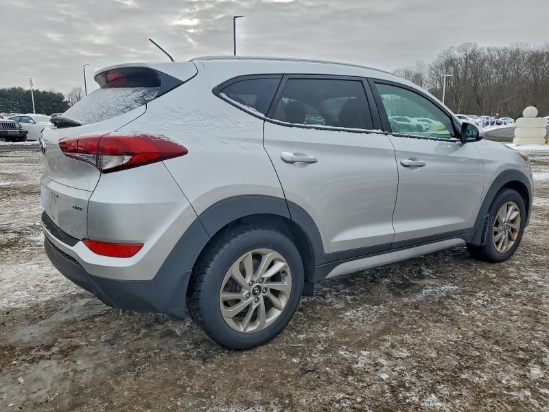 Photo 3 from auction – 2017 HYUNDAI TUCSON LIM with VIN KM8J3CA4XHU520107