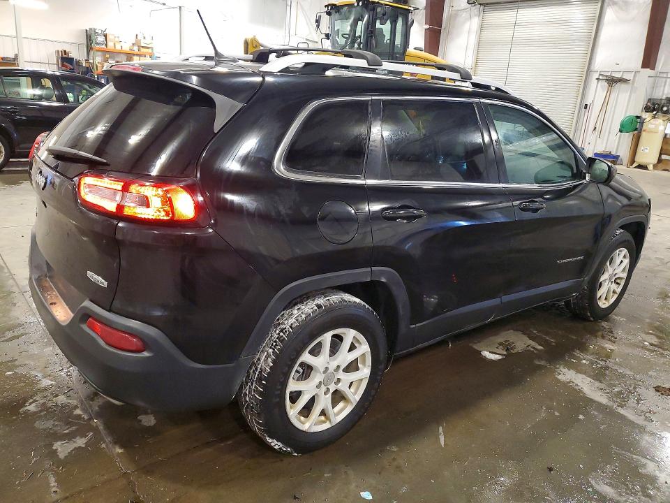 Photo 3 from auction – 2018 JEEP CHEROKEE L with VIN 1C4PJMCX5JD532379