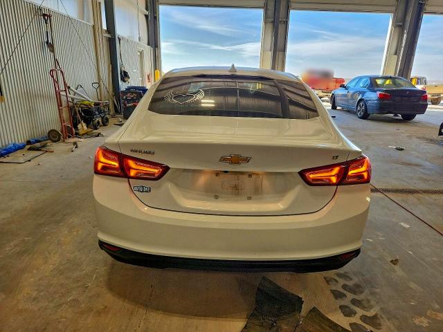 Photo 6 from auction – 2021 CHEVROLET MALIBU LT with VIN 1G1ZD5ST5MF052039