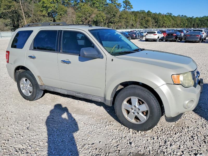 Photo 4 from auction – 2009 FORD ESCAPE XLT with VIN 1FMCU03G19KA99760