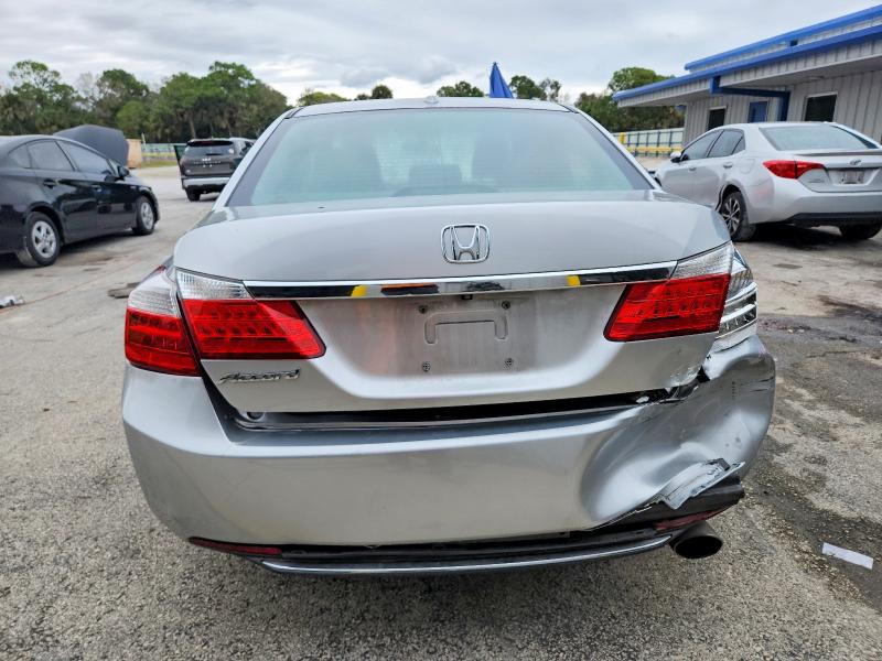 Photo 6 from auction – 2015 HONDA ACCORD with VIN 1HGCR2F83FA173995
