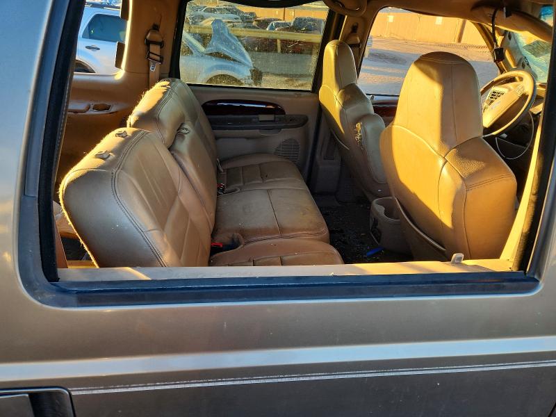Photo 11 from auction – 2004 FORD EXCURSION with VIN 1FMNU43S14EB50427