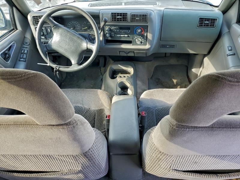 Photo 8 from auction – 1996 GMC JIMMY with VIN 1GKCS13W8T2505424