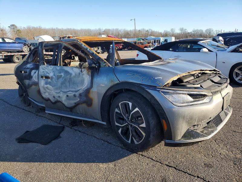 Photo 4 from auction – 2023 KIA EV6 LIGHT with VIN KNDC34LA6P5130314