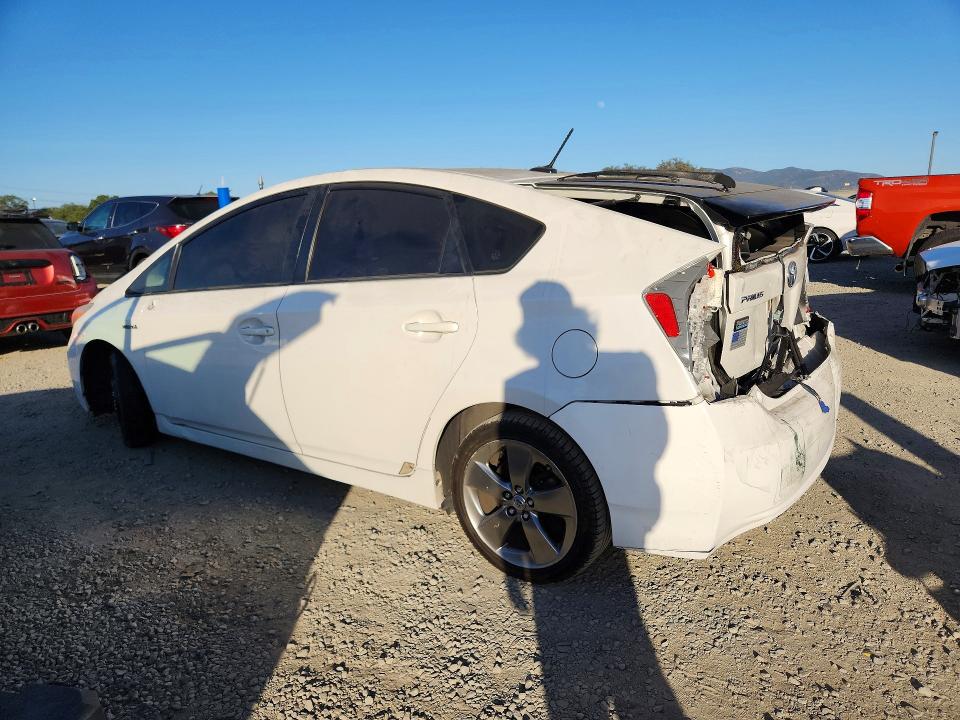 Photo 2 from auction – 2013 TOYOTA PRIUS with VIN JTDKN3DU4D5608024