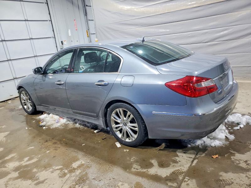 Photo 2 from auction – 2014 HYUNDAI GENESIS with VIN KMHGC4DD5EU261212
