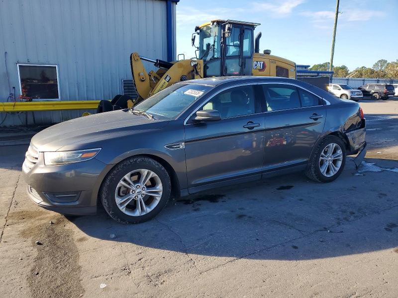 FORD TAURUS SEL 2015 with VIN 1FAHP2E83FG103976 - Photo from auction