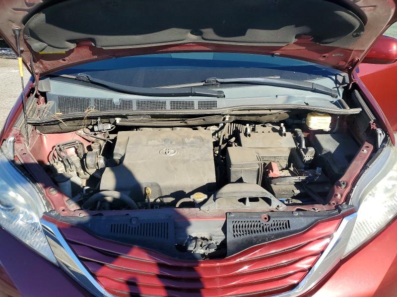 Photo 12 from auction – 2015 TOYOTA SIENNA LE with VIN 5TDKK3DC8FS607696