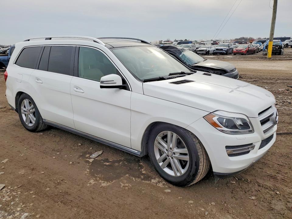 Photo 4 from auction – 2015 MERCEDES-BENZ GL with VIN 4JGDF2EE2FA468701