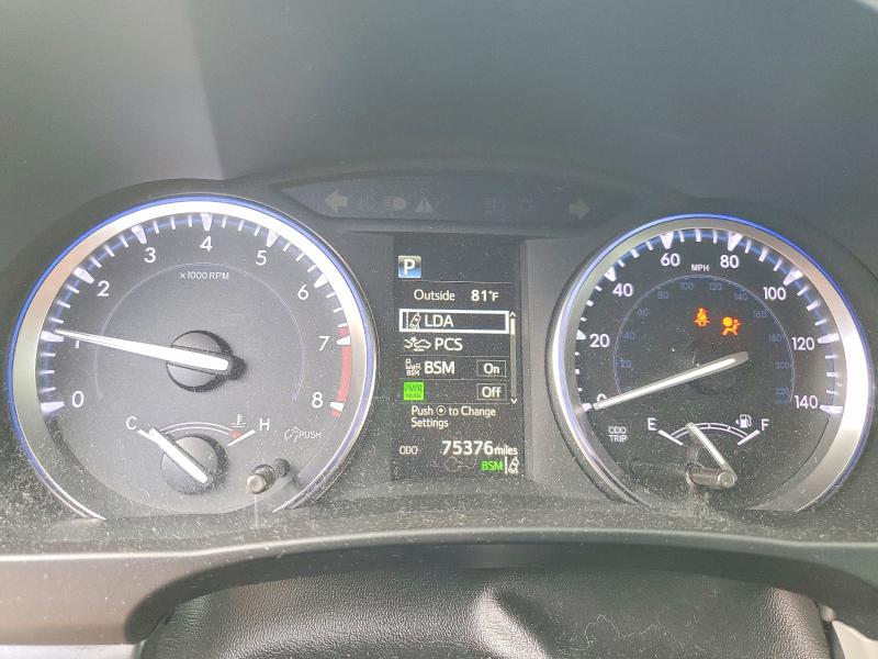 Photo 9 from auction – 2018 TOYOTA HIGHLANDER with VIN 5TDKZRFH2JS527665