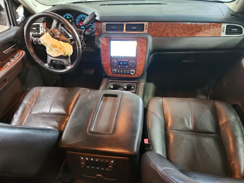 Photo 8 from auction – 2007 CHEV SUBURBAN with VIN 3GNFK16307G136105