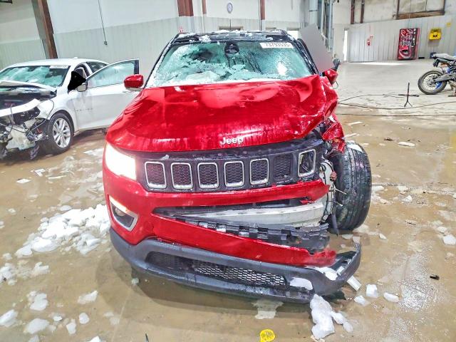 Photo 5 from auction – 2018 JEEP COMPASS with VIN 3C4NJDCB9JT395629