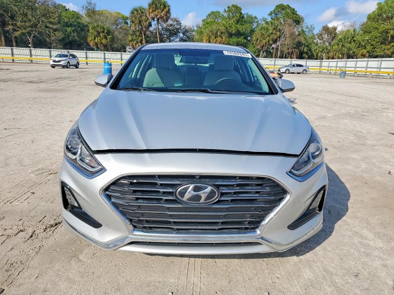 Photo 5 from auction – 2019 HYUNDAI SONATA with VIN 5NPE24AF2KH803151