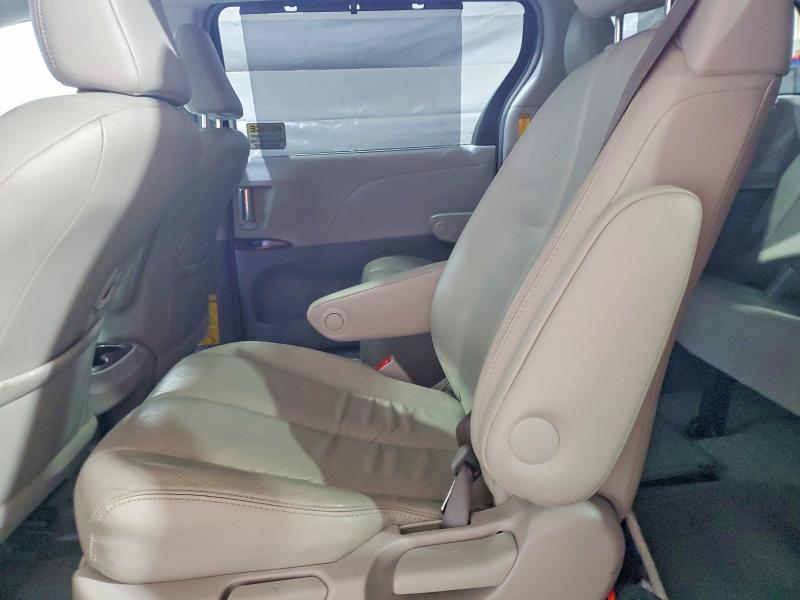 Photo 11 from auction – 2014 TOYOTA SIENNA with VIN 5TDDK3DC7ES086946
