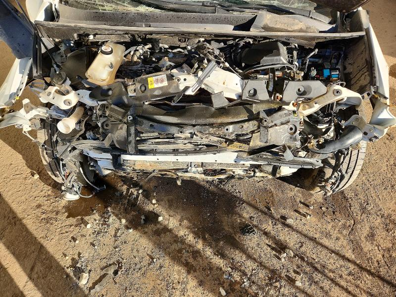 Photo 12 from auction – 2018 TOYOTA RAV4 ADVEN with VIN JTMRFREV6JJ177940