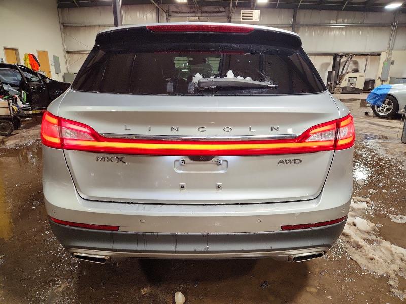 Photo 6 from auction – 2018 LINCOLN MKX RESERV with VIN 2LMPJ8LR4JBL43110