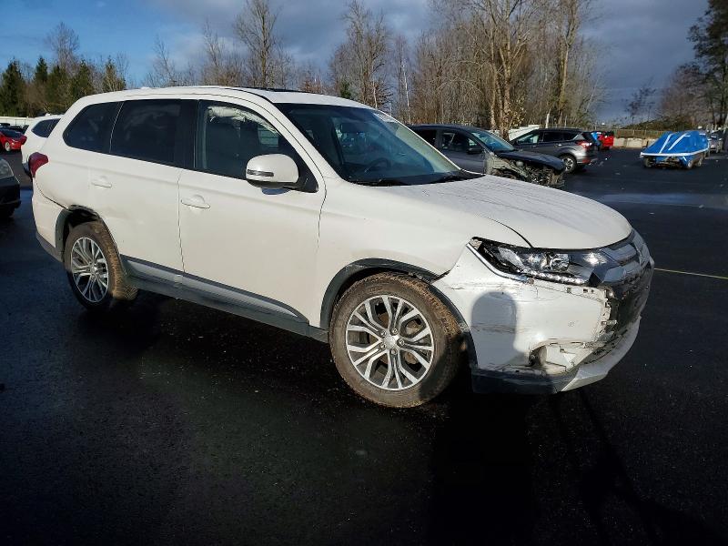 Photo 4 from auction – 2017 MITSUBISHI OUTLANDER with VIN JA4AZ3A38HZ065426