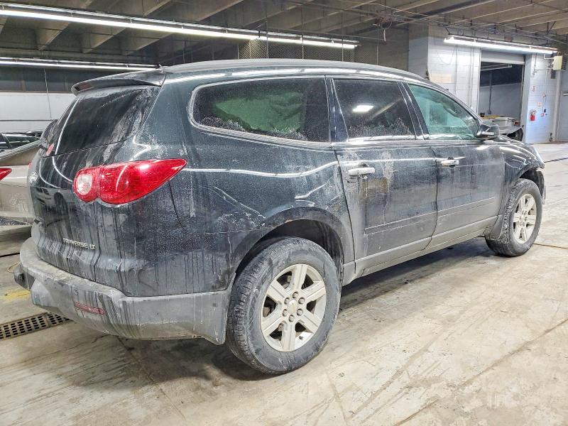 Photo 3 from auction – 2011 CHEVROLET TRAVERSE with VIN 1GNKRJED5BJ271690