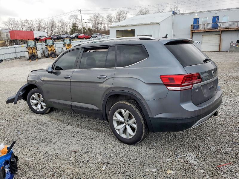 Photo 2 from auction – 2019 VOLKSWAGEN ATLAS SE with VIN 1V2LR2CA2KC543451