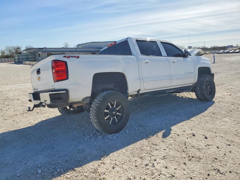 Photo 3 from auction – 2018 CHEVROLET SILVERADO with VIN 3GCUKREC7JG182036