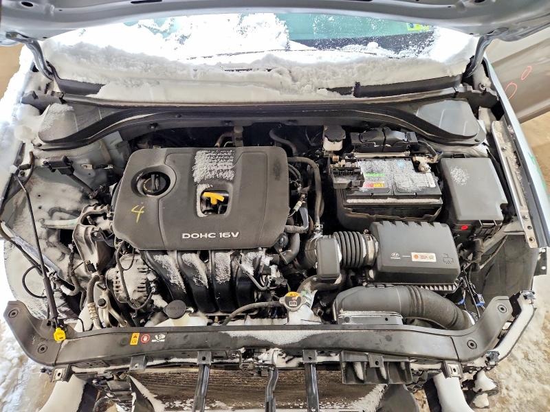 Photo 11 from auction – 2017 HYUNDAI ELANTRA with VIN 5NPD74LF8HH111382