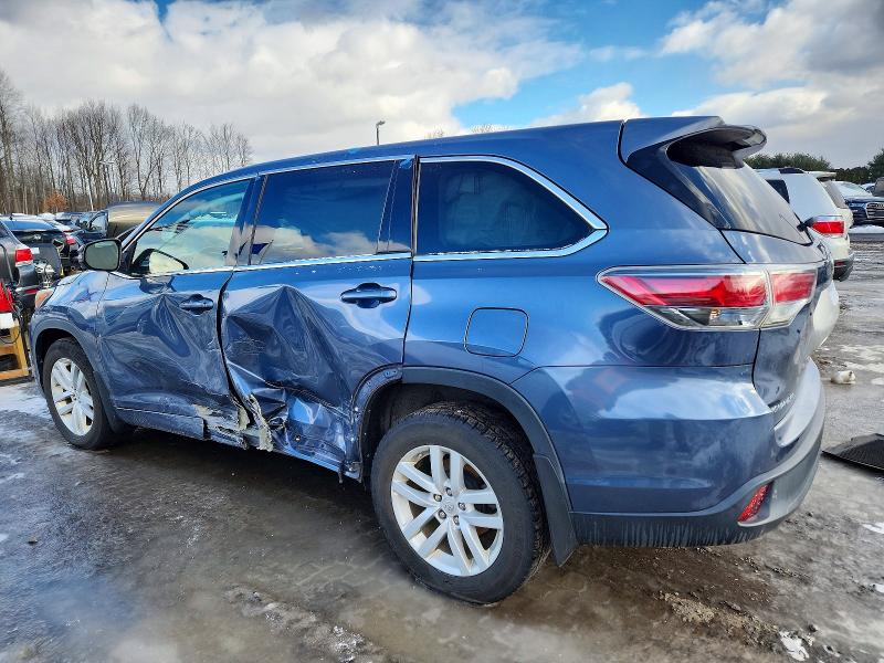 Photo 2 from auction – 2015 TOYOTA HIGHLANDER with VIN 5TDBKRFHXFS164060