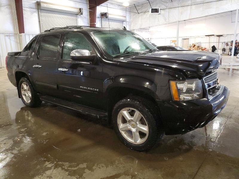 Photo 4 from auction – 2013 CHEVROLET AVALANCHE with VIN 3GNTKFE70DG267874