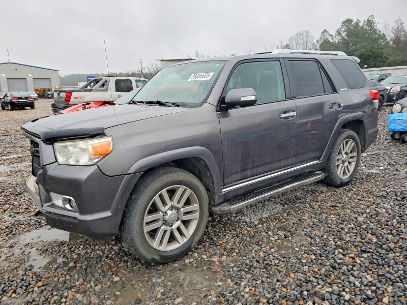 TOYOTA 4RUNNER SR 2011 with VIN JTEZU5JR9B5018228 - Photo from auction
