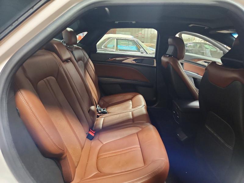 Photo 10 from auction – 2017 LINCOLN MKZ with VIN 3LN6L5F99HR607980