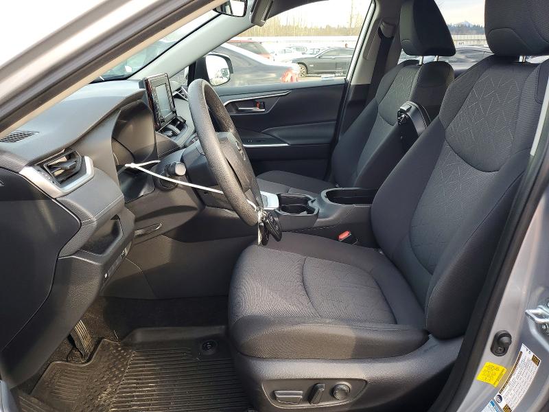 Photo 7 from auction – 2019 TOYOTA RAV4 XLE with VIN JTMP1RFV4KD034571