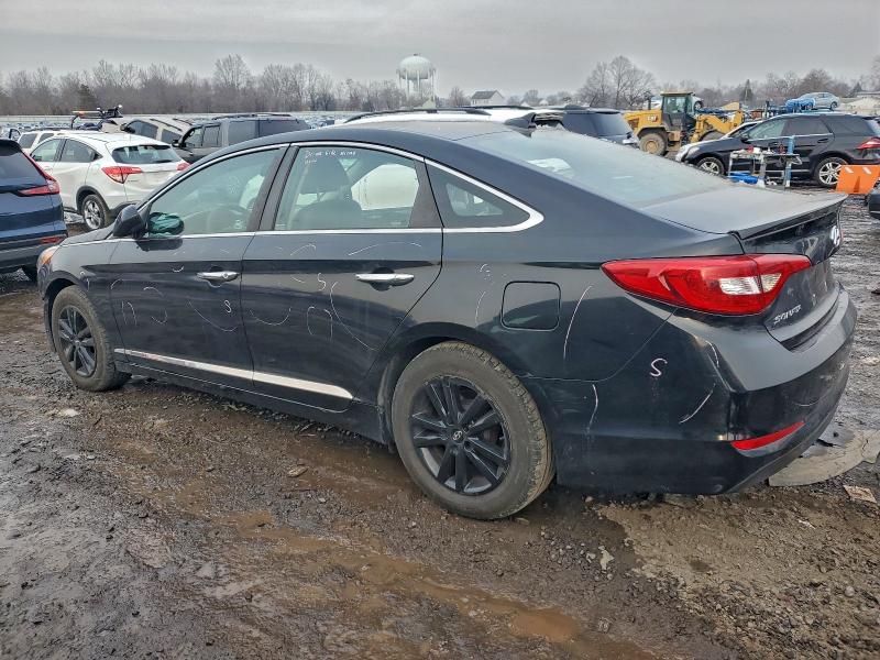 Photo 2 from auction – 2017 HYUNDAI SONATA SE with VIN 5NPE24AF5HH552201