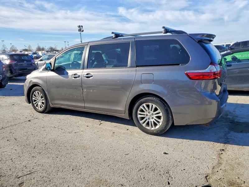 Photo 2 from auction – 2015 TOYOTA SIENNA XLE with VIN 5TDYK3DC3FS622147