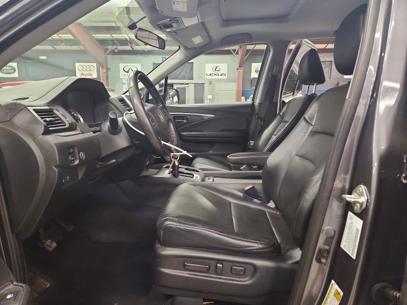 Photo 7 from auction – 2019 HONDA RIDGELINE with VIN 5FPYK3F53KB028839