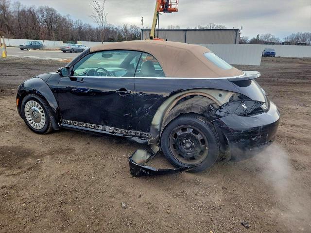 Photo 2 from auction – 2013 VOLKSWAGEN BEETLE with VIN 3VW5P7AT1DM820462