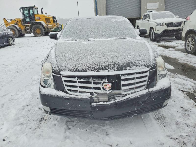 Photo 5 from auction – 2011 CADILLAC DTS LUXURY with VIN 1G6KD5E66BU107611