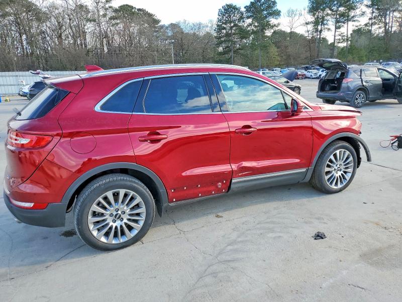 Photo 3 from auction – 2017 LINCOLN MKC with VIN 5LMCJ3C96HUL70419
