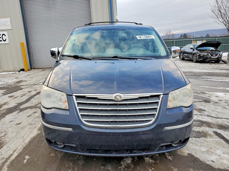 Photo 5 from auction – 2008 CHRYSLER TOWN & COU with VIN 2A8HR64X98R814922