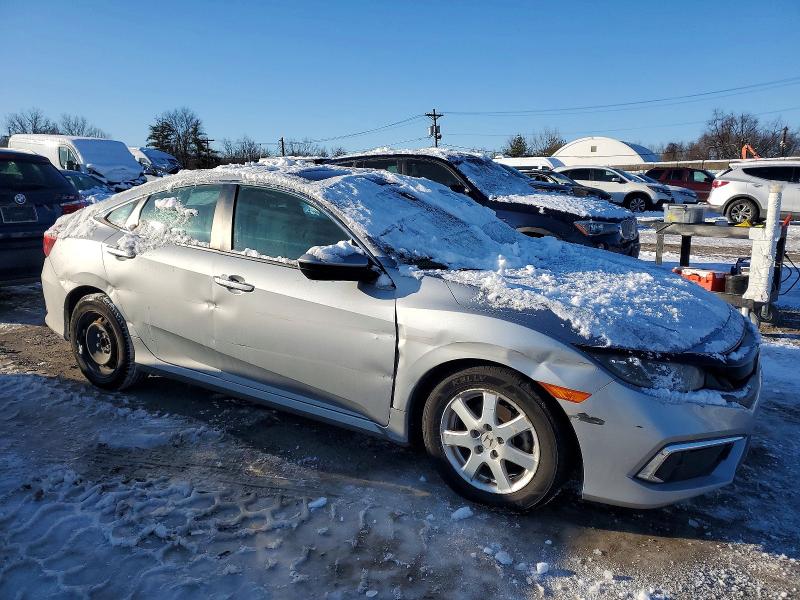 Photo 4 from auction – 2019 HONDA CIVIC LX with VIN 19XFC2F62KE037635