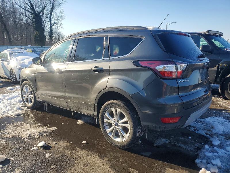Photo 2 from auction – 2017 FORD ESCAPE with VIN 1FMCU9GD6HUA38007