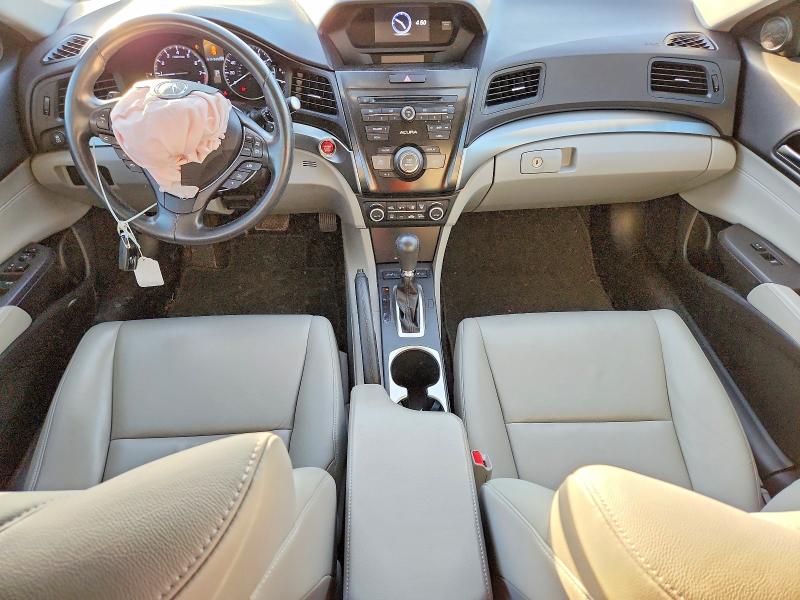 Zdjęcie 8 z aukcji – 2017 ACURA ILX z VIN 19UDE2F37HA000844