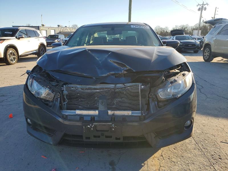 Photo 5 from auction – 2018 HONDA CIVIC with VIN 19XFC1F74JE002175