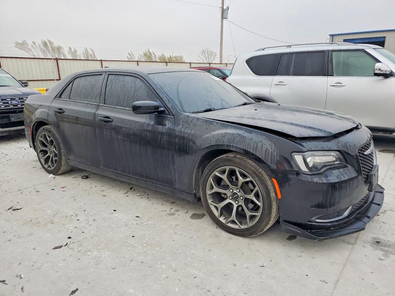 Photo 4 from auction – 2018 CHRYSLER 300 with VIN 2C3CCAAGXJH208233