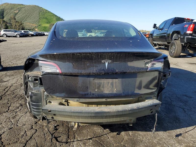 Photo 6 from auction – 2018 TESLA MODEL 3 with VIN 5YJ3E1EA2JF078272