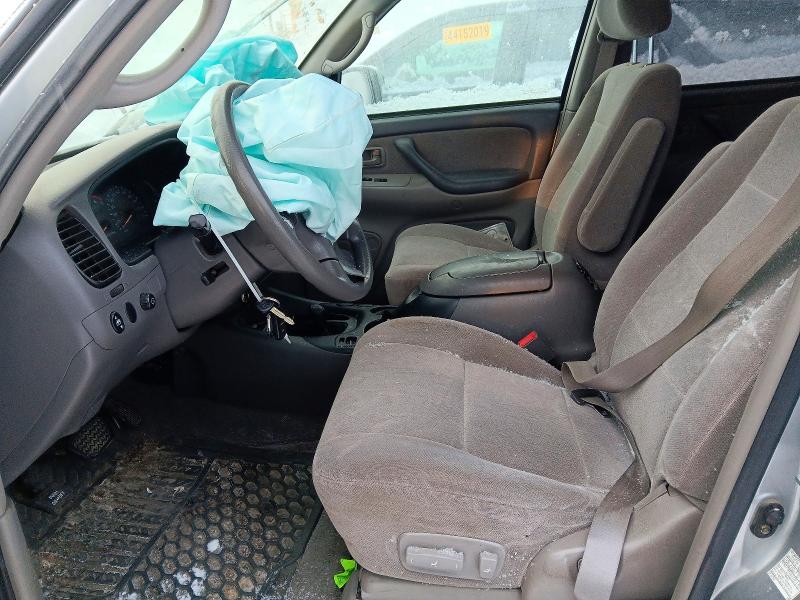 Photo 7 from auction – 2002 TOYOTA SEQUOIA with VIN 5TDBT44A52S076064