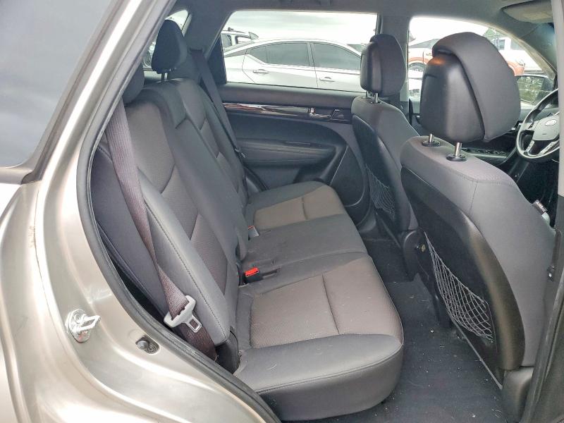 Photo 10 from auction – 2012 KIA SORENTO BA with VIN 5XYKT3A65CG282137