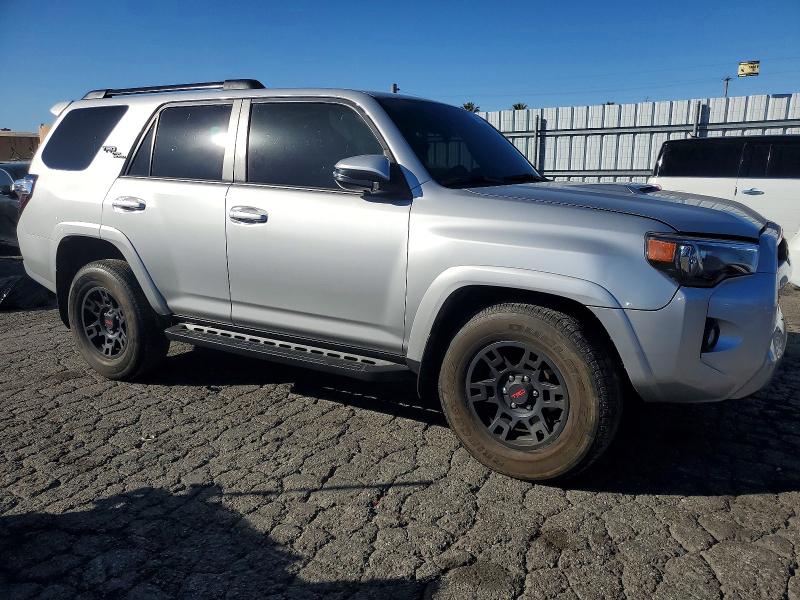 Photo 4 from auction – 2024 TOYOTA 4RUNNER SR with VIN JTERU5JR0R6227085